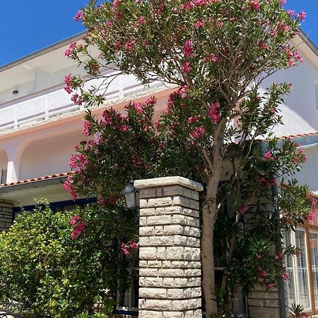 Apartments Aco Barbat na Rabu Екстериор снимка