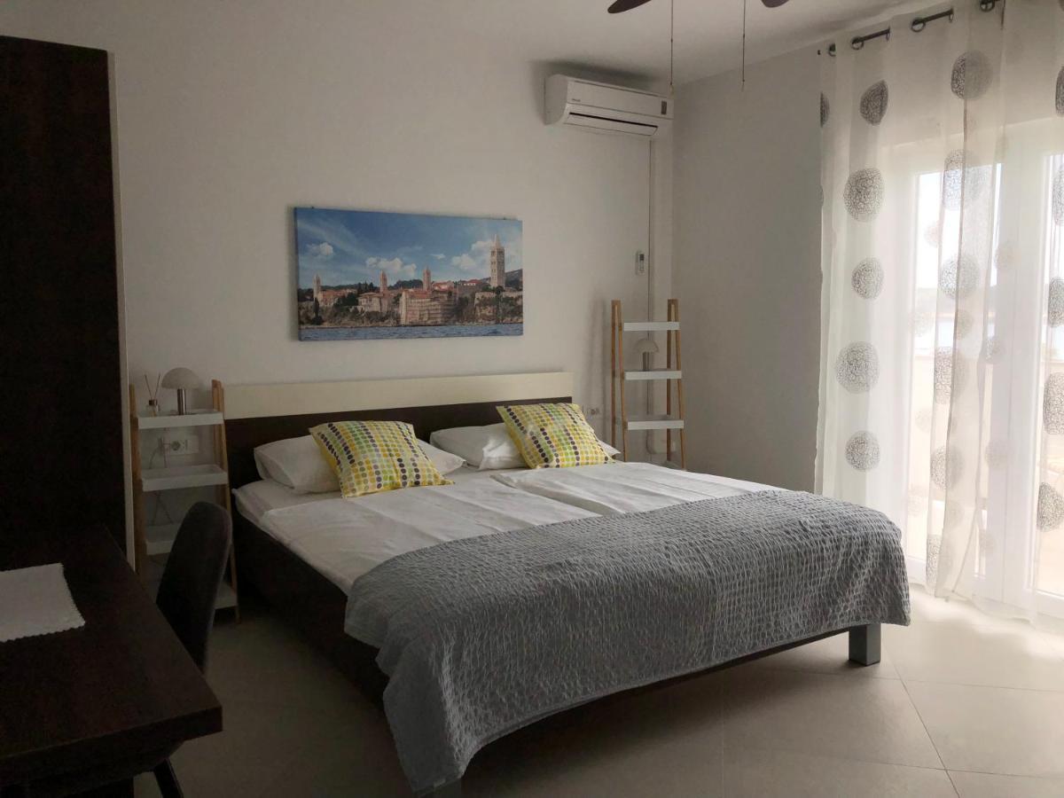 Apartments Aco Barbat na Rabu Екстериор снимка