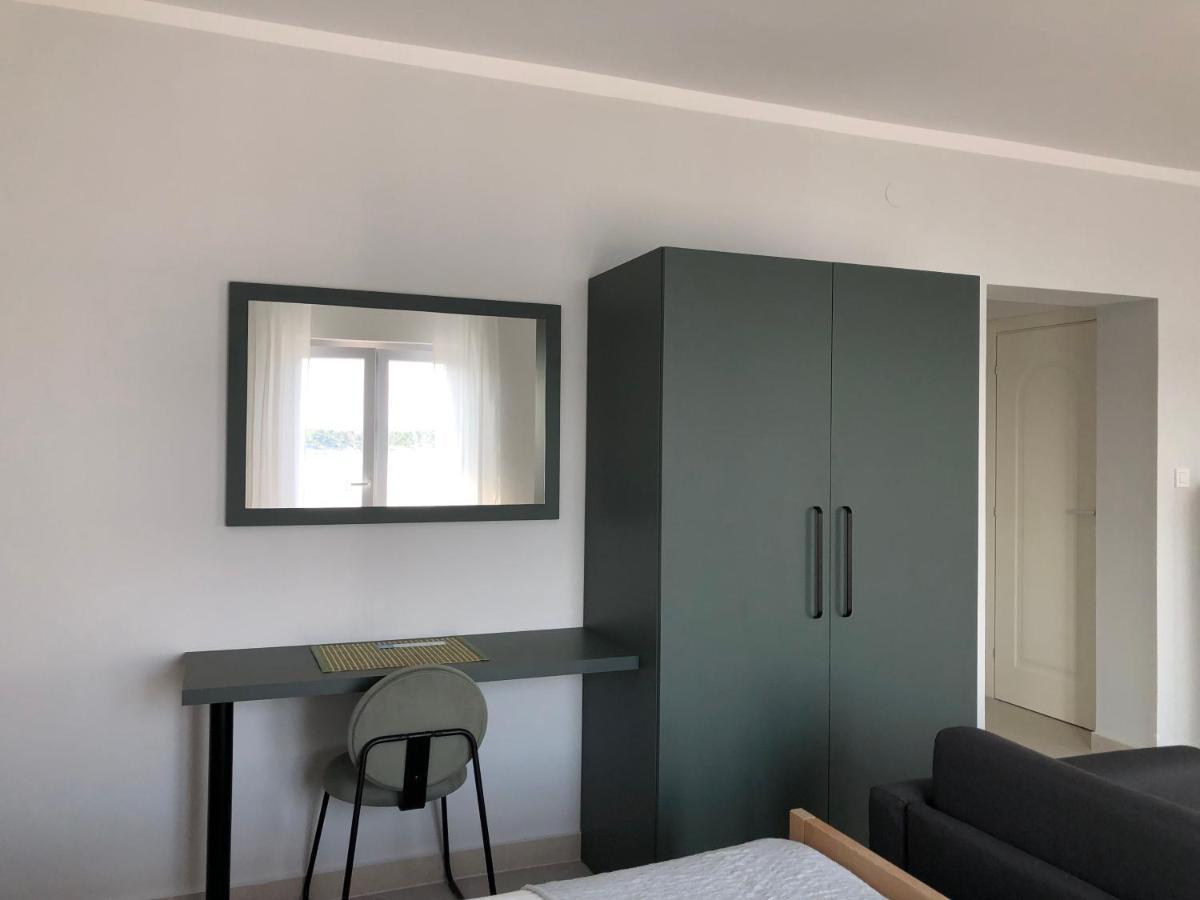 Apartments Aco Barbat na Rabu Екстериор снимка