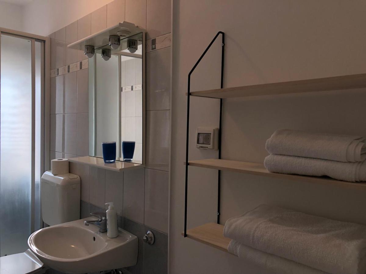 Apartments Aco Barbat na Rabu Екстериор снимка